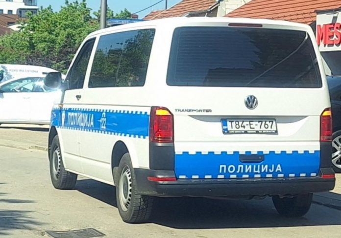 policija