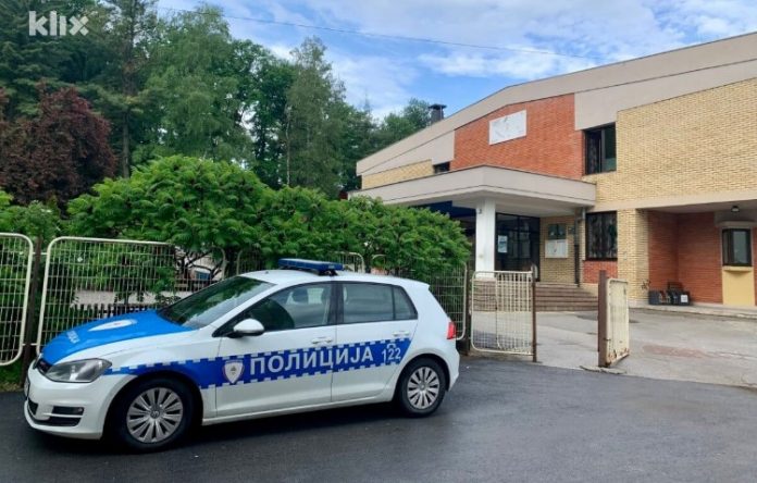 policija