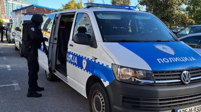 policija