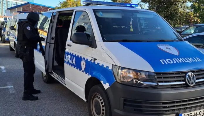 policija